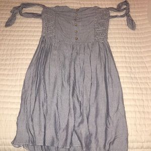 American Eagle off the shoulder mini dress!